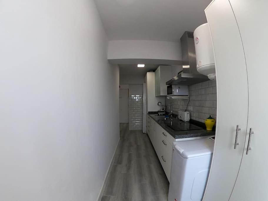 Roch - Stylish Apartment Near Metro Sevilla Eksteriør billede